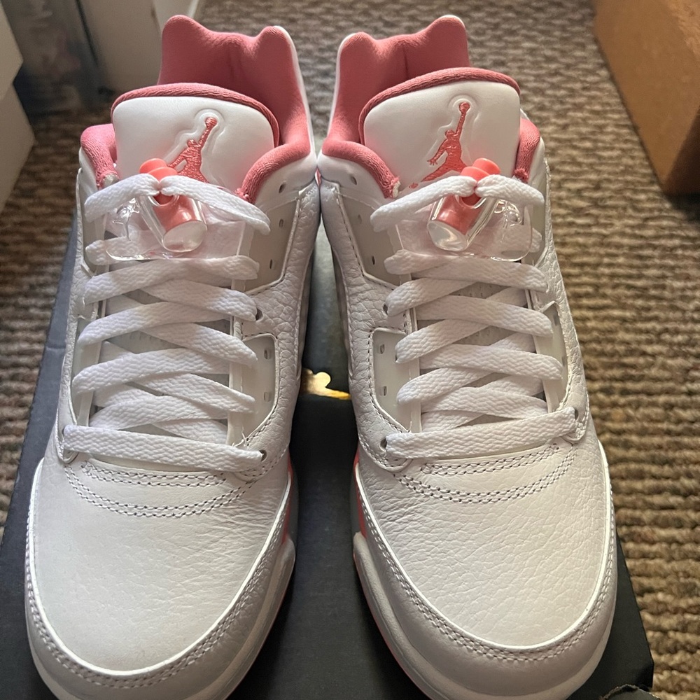 Air Jordan Retro 5. Coral pink and white